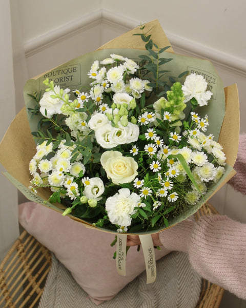 The 'Neutral' Florists Pick - Boutique Florist - UK Flower Delivery